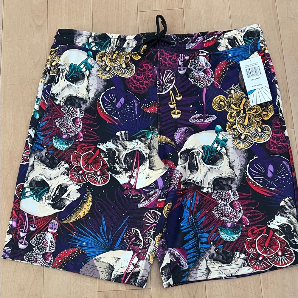 Artistic Mushroom and Skull Print Athletic Shorts for Men